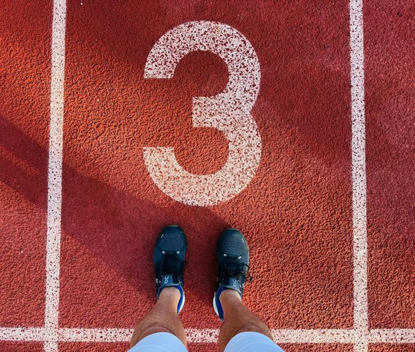 Sécurité durant un tacle: comment protéger ses genoux et jambes